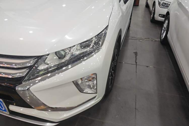 Used Mitsubishi Eclipse Cross 2019 1.5T CVT Two-Wheel Drive Dream Edition China VI Standard Left Front Headlight
