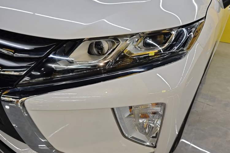 Used Mitsubishi Eclipse Cross 2019 1.5T CVT Two-Wheel Drive Belief Edition China VI Standard Left Front Headlight