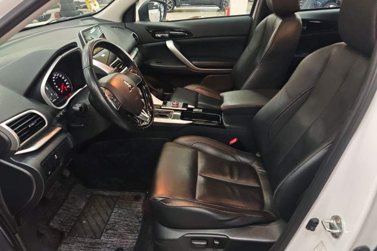 Used Mitsubishi Eclipse Cross 2019 1.5T CVT Two-Wheel Drive Dream Edition China VI Standard Left Front Seat
