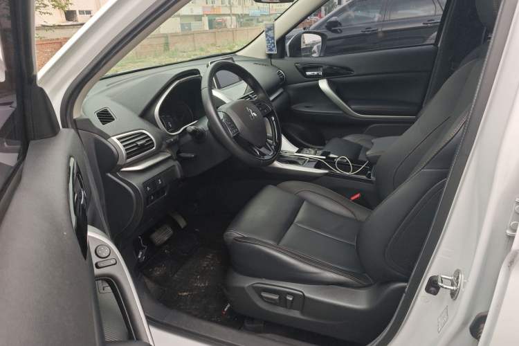 Used Mitsubishi Eclipse Cross 2019 1.5T CVT Two-Wheel Drive Belief Edition China VI Standard Left Front Seat