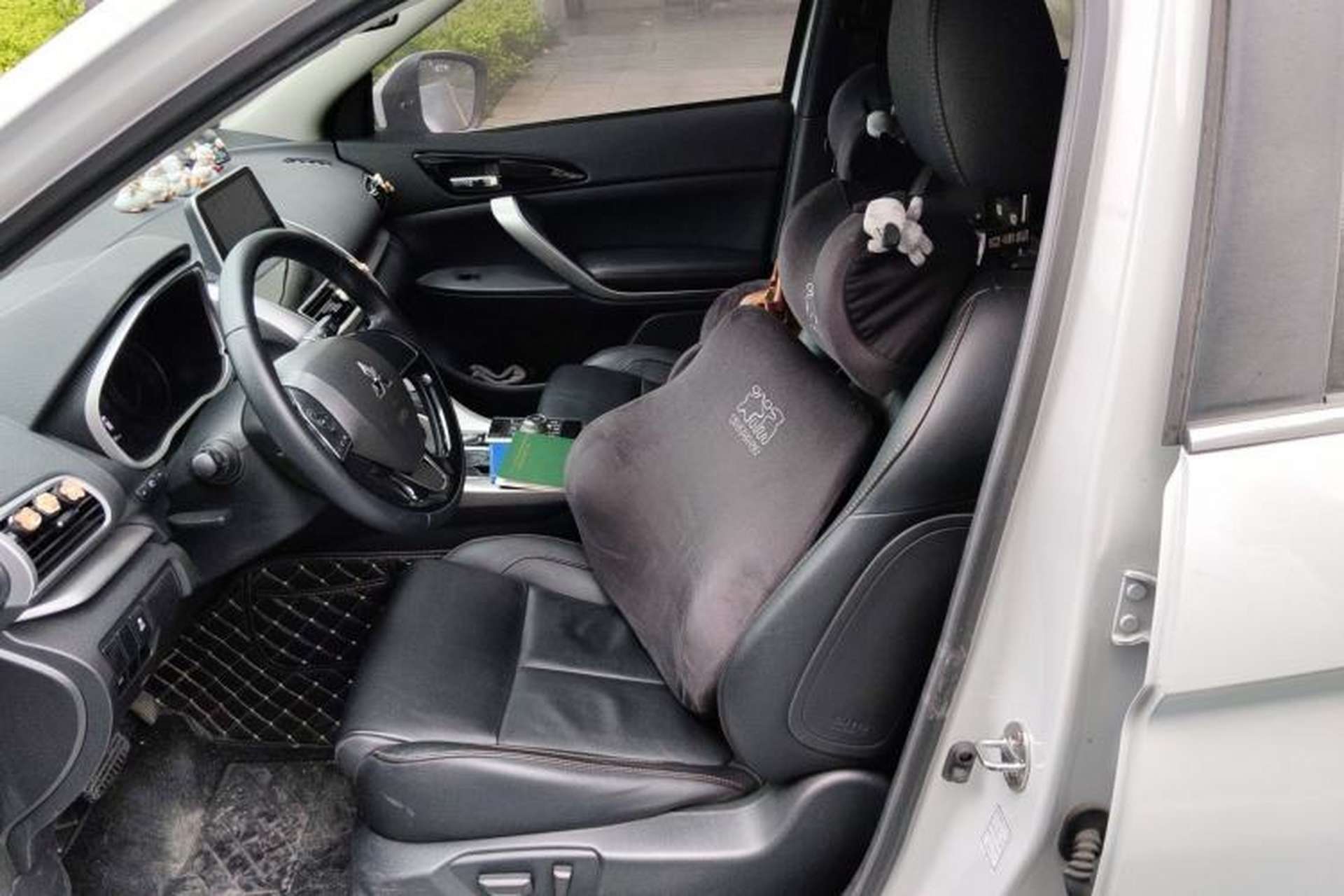 Used Mitsubishi Eclipse Cross 2019 1.5T CVT Two-Wheel Drive Dream Edition China VI Standard Left Front Seat