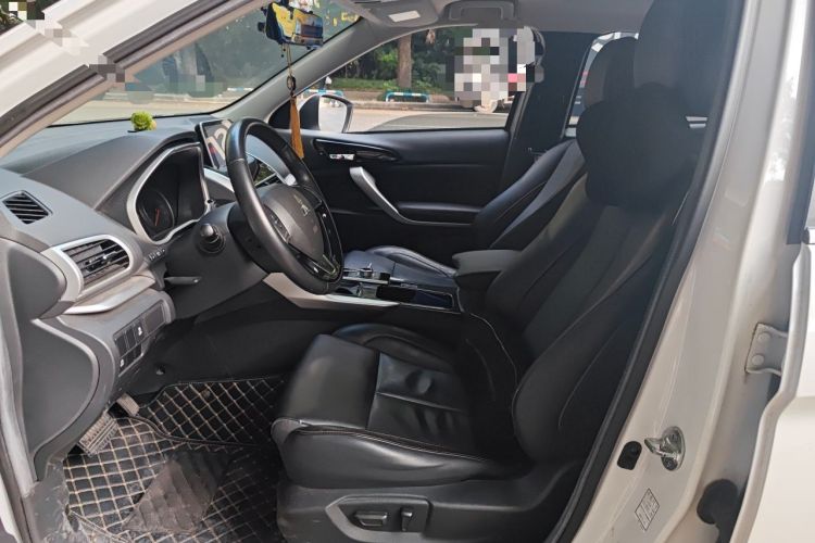 Used Mitsubishi Eclipse Cross 2019 1.5T CVT Two-Wheel Drive Dream Edition China VI Standard Left Front Seat