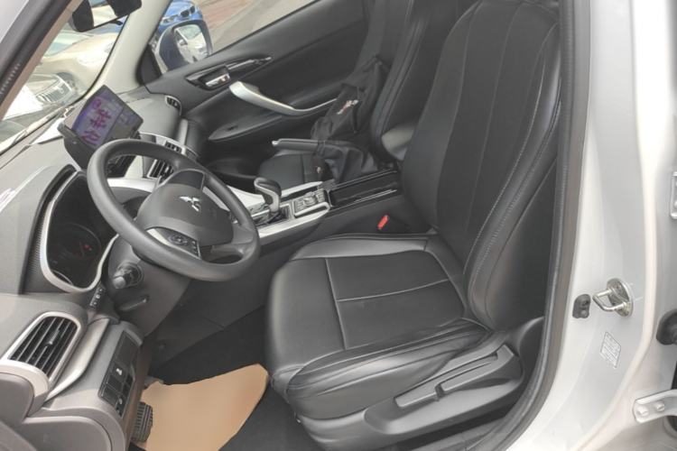 Used Mitsubishi Eclipse Cross 2019 1.5T CVT Two-Wheel Drive Fearless Edition China VI Standard Left Front Seat