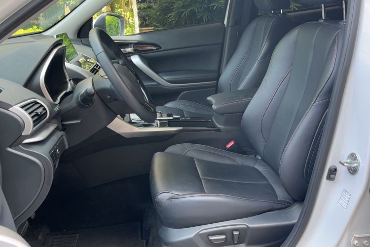 Used Mitsubishi Eclipse Cross 2019 1.5T CVT Two-Wheel Drive Dream Edition China VI Standard Left Front Seat