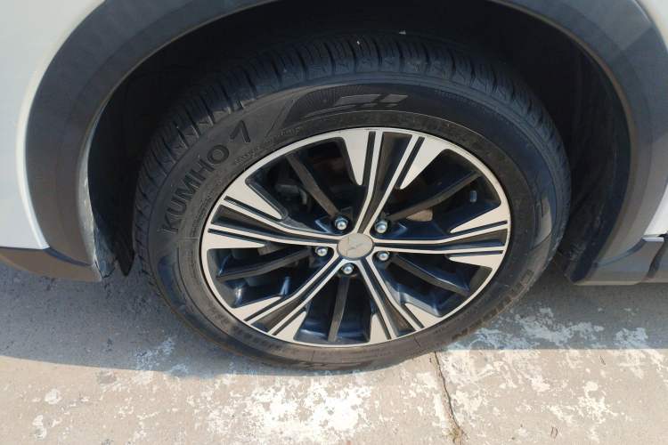 Used Mitsubishi Eclipse Cross 2019 1.5T CVT Two-Wheel Drive Dream Edition China VI Standard Left Front Wheel Hub