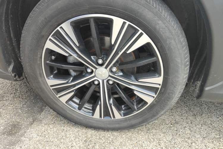 Used Mitsubishi Eclipse Cross 2019 1.5T CVT Two-Wheel Drive Fearless Edition China VI Standard Left Front Wheel Hub