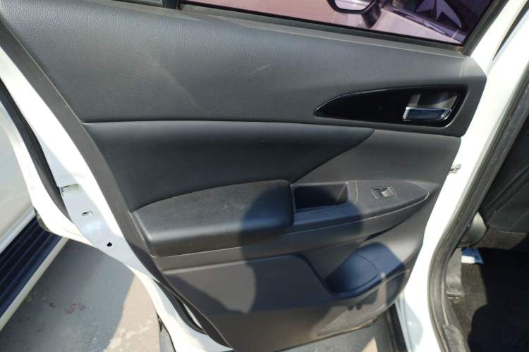 Used Mitsubishi Eclipse Cross 2019 1.5T CVT Two-Wheel Drive Dream Edition China VI Standard Left Rear Door Interior