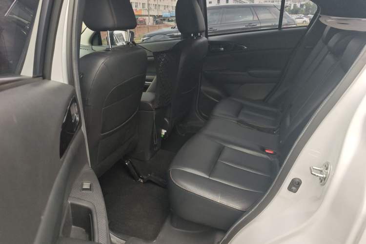 Used Mitsubishi Eclipse Cross 2019 1.5T CVT Two-Wheel Drive Belief Edition China VI Standard Left Rear Seat
