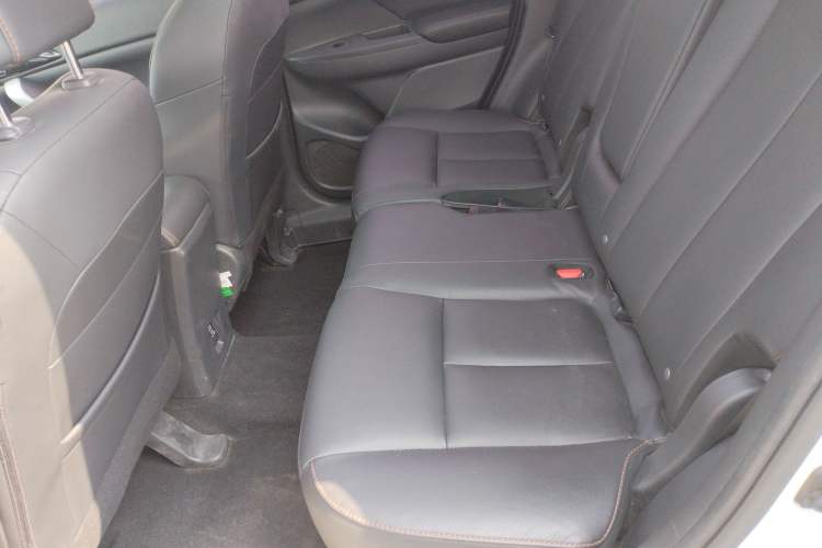 Used Mitsubishi Eclipse Cross 2019 1.5T CVT Two-Wheel Drive Dream Edition China VI Standard Left Rear Seat