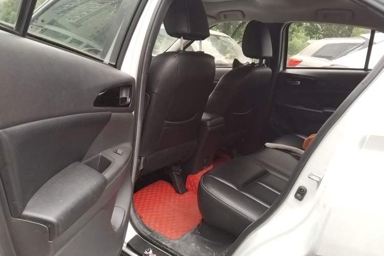 Used Mitsubishi Eclipse Cross 2019 1.5T CVT Two-Wheel Drive Fearless Edition China VI Standard Left Rear Seat