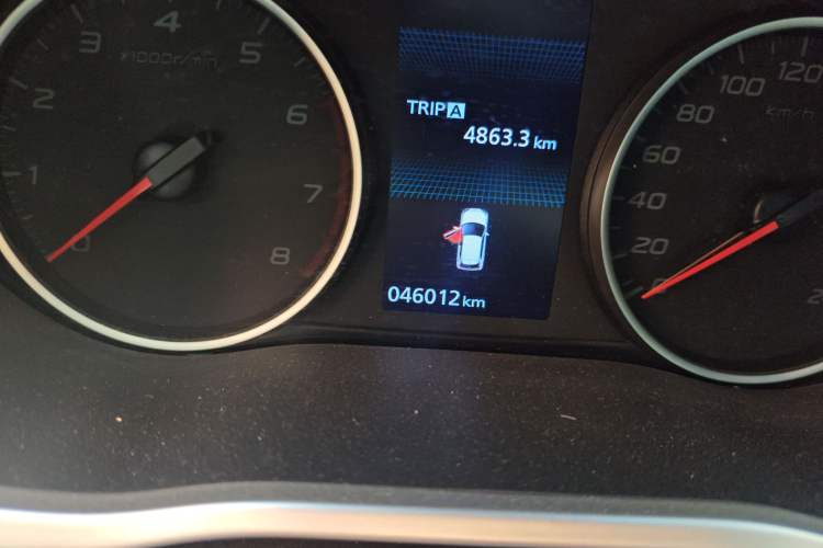 Used Mitsubishi Eclipse Cross 2019 1.5T CVT Two-Wheel Drive Fearless Edition China VI Standard Odometer Close Up
