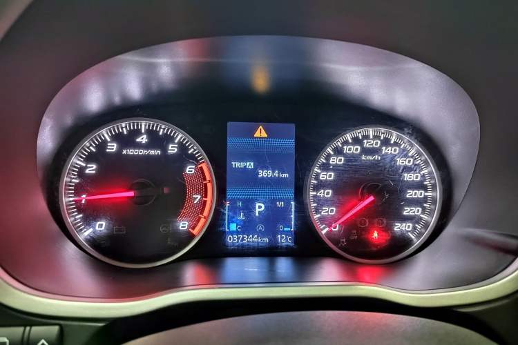 Used Mitsubishi Eclipse Cross 2019 1.5T CVT Two-Wheel Drive Dream Edition China VI Standard Odometer Close Up