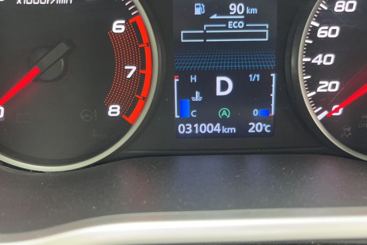 Used Mitsubishi Eclipse Cross 2019 1.5T CVT Two-Wheel Drive Dream Edition China VI Standard Odometer Close Up