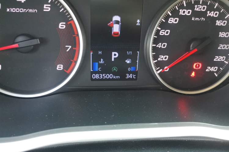 Used Mitsubishi Eclipse Cross 2019 1.5T CVT Two-Wheel Drive Dream Edition China VI Standard Odometer Close Up