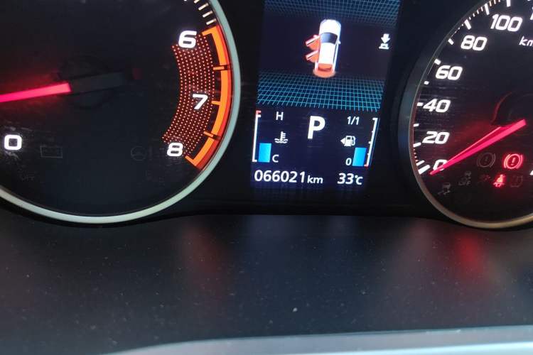 Used Mitsubishi Eclipse Cross 2019 1.5T CVT Two-Wheel Drive Dream Edition China VI Standard Odometer Close Up