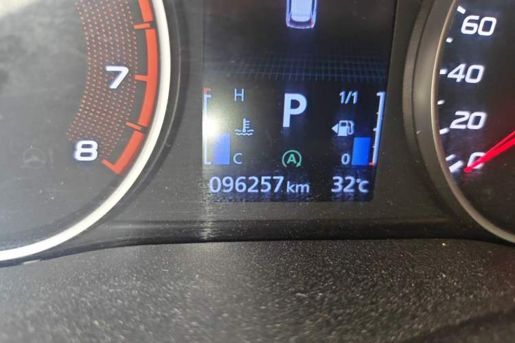 Used Mitsubishi Eclipse Cross 2019 1.5T CVT Two-Wheel Drive Dream Edition China VI Standard Odometer Close Up