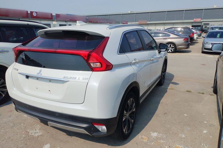 Used Mitsubishi Eclipse Cross 2019 1.5T CVT Two-Wheel Drive Dream Edition China VI Standard Rear Right 45 Deg