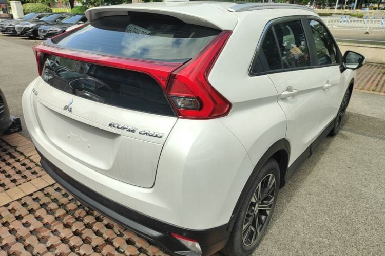 Used Mitsubishi Eclipse Cross 2019 1.5T CVT Two-Wheel Drive Fearless Edition China VI Standard Rear Right 45 Deg