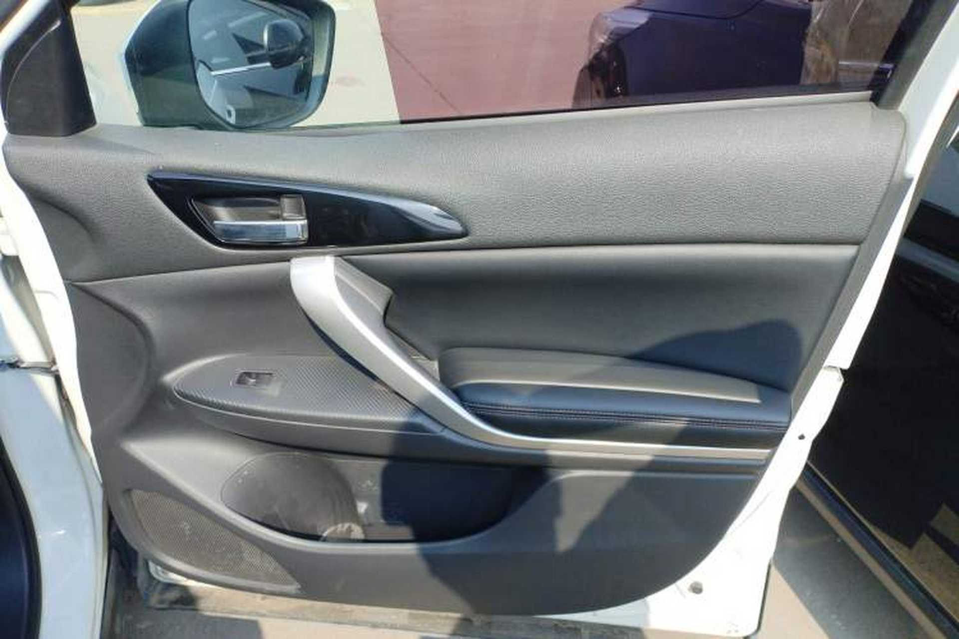 Used Mitsubishi Eclipse Cross 2019 1.5T CVT Two-Wheel Drive Dream Edition China VI Standard Right Front Door Interior