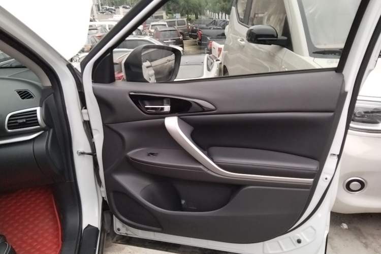 Used Mitsubishi Eclipse Cross 2019 1.5T CVT Two-Wheel Drive Fearless Edition China VI Standard Right Front Door Interior