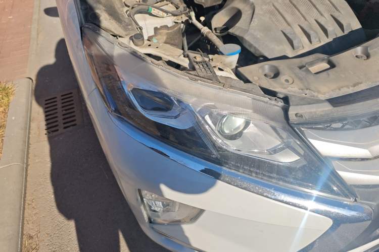 Used Mitsubishi Eclipse Cross 2019 1.5T CVT Two-Wheel Drive Fearless Edition China VI Standard Right Front Headlight