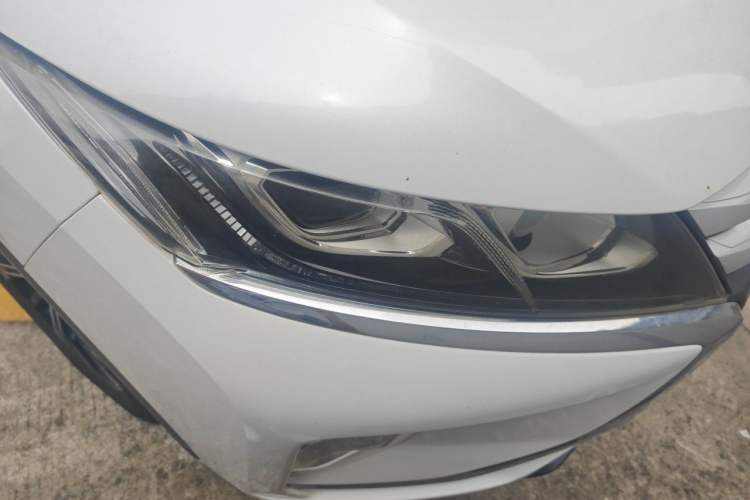 Used Mitsubishi Eclipse Cross 2019 1.5T CVT Two-Wheel Drive Fearless Edition China VI Standard Right Front Headlight