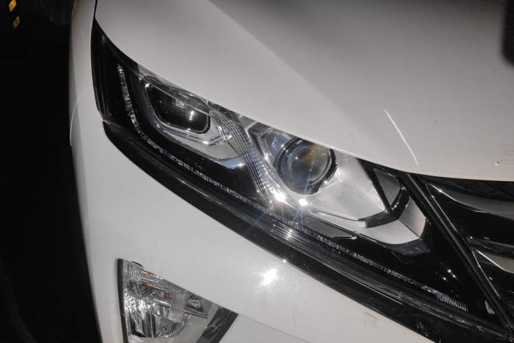Used Mitsubishi Eclipse Cross 2019 1.5T CVT Two-Wheel Drive Dream Edition China VI Standard Right Front Headlight