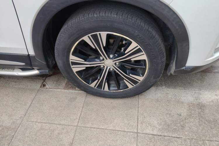 Used Mitsubishi Eclipse Cross 2019 1.5T CVT Two-Wheel Drive Dream Edition China VI Standard Right Front Wheel Hub