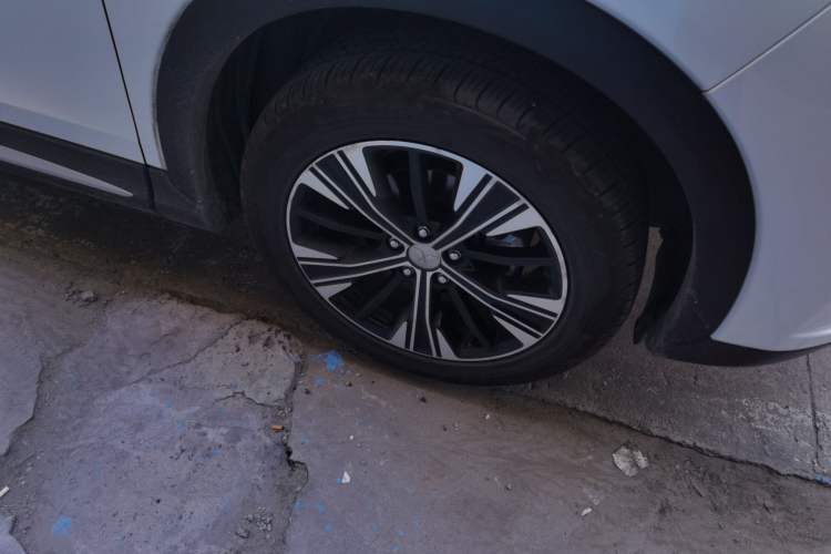 Used Mitsubishi Eclipse Cross 2019 1.5T CVT Two-Wheel Drive Dream Edition China VI Standard Right Front Wheel Hub
