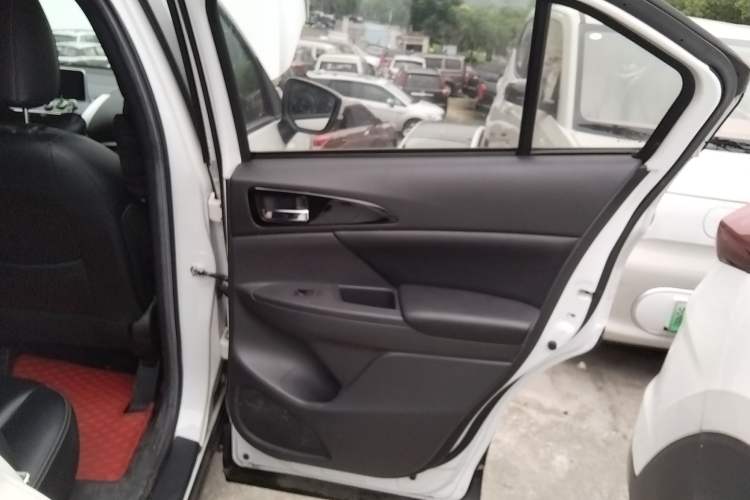 Used Mitsubishi Eclipse Cross 2019 1.5T CVT Two-Wheel Drive Fearless Edition China VI Standard Right Rear Door Interior