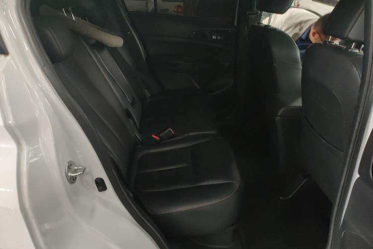 Used Mitsubishi Eclipse Cross 2019 1.5T CVT Two-Wheel Drive Dream Edition China VI Standard Right Rear Seat