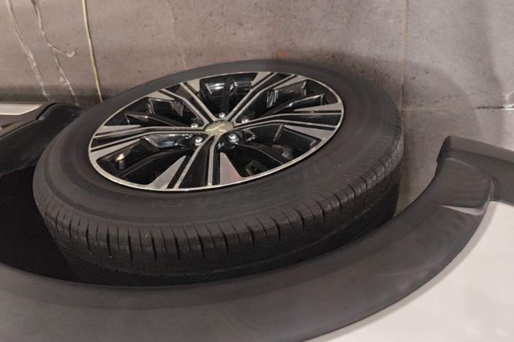 Used Mitsubishi Eclipse Cross 2019 1.5T CVT Two-Wheel Drive Dream Edition China VI Standard Right Rear Wheel Hub