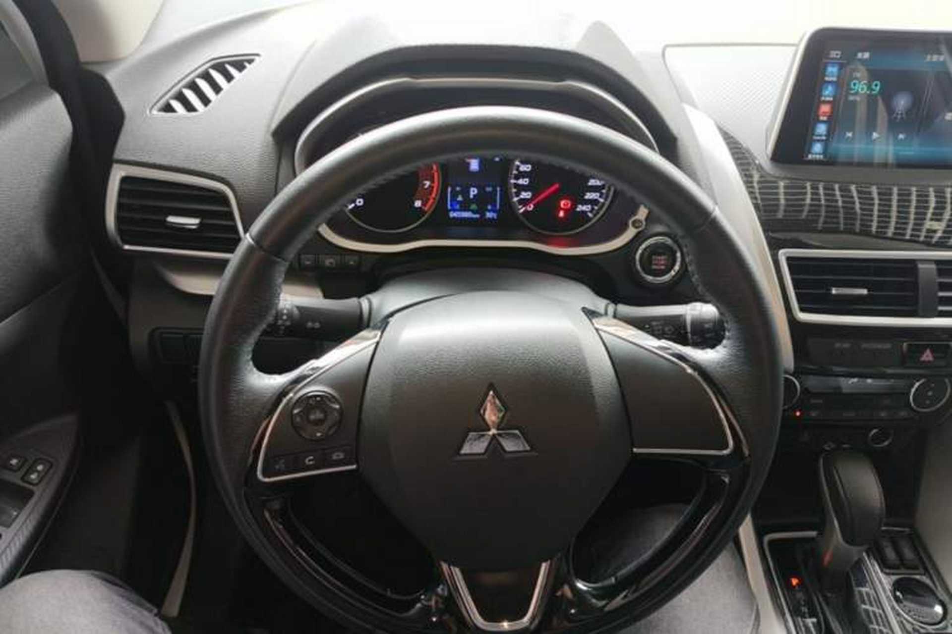 Used Mitsubishi Eclipse Cross 2019 1.5T CVT Two-Wheel Drive Dream Edition China VI Standard Steering Wheel