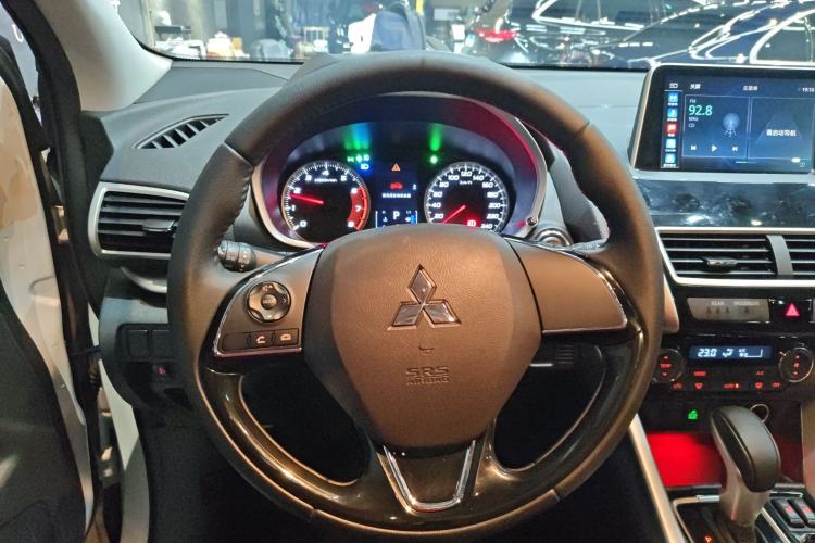 Used Mitsubishi Eclipse Cross 2019 1.5T CVT Two-Wheel Drive Dream Edition China VI Standard Steering Wheel