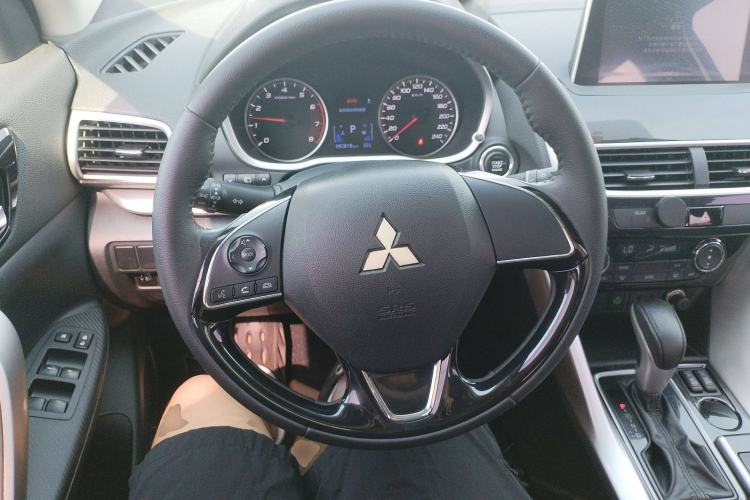 Used Mitsubishi Eclipse Cross 2019 1.5T CVT Two-Wheel Drive Dream Edition China VI Standard Steering Wheel