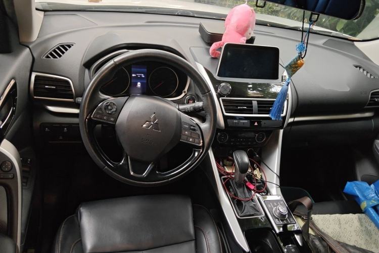 Used Mitsubishi Eclipse Cross 2019 1.5T CVT Two-Wheel Drive Belief Edition China VI Standard Steering Wheel
