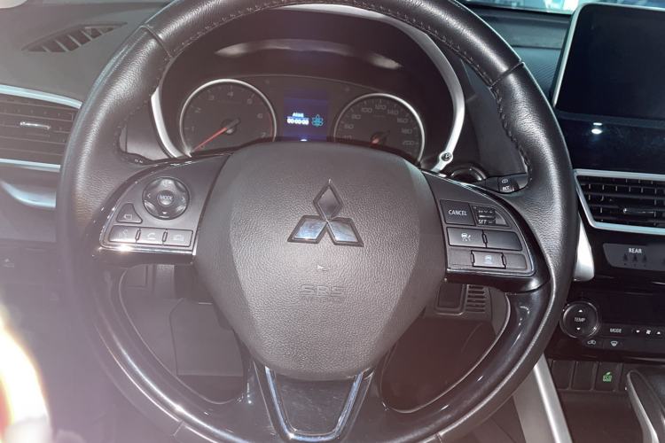 Used Mitsubishi Eclipse Cross 2019 1.5T CVT Two-Wheel Drive Belief Edition China VI Standard Steering Wheel