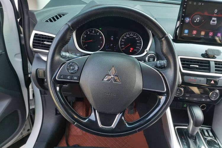 Used Mitsubishi Eclipse Cross 2019 1.5T CVT Two-Wheel Drive Dream Edition China VI Standard Steering Wheel