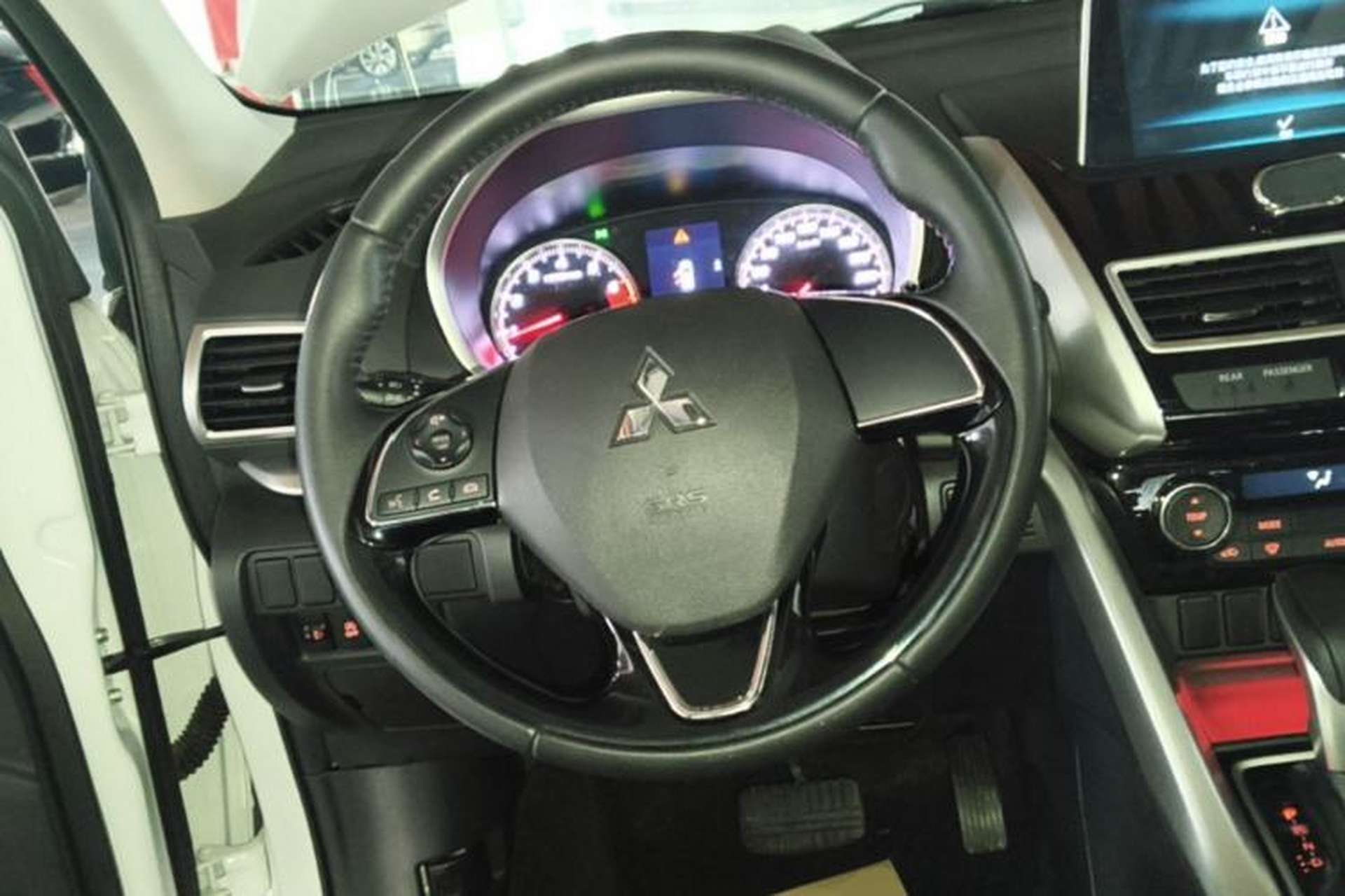 Used Mitsubishi Eclipse Cross 2019 1.5T CVT Two-Wheel Drive Dream Edition China VI Standard Steering Wheel
