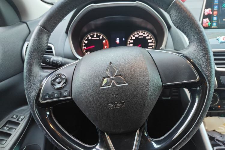 Used Mitsubishi Eclipse Cross 2019 1.5T CVT Two-Wheel Drive Dream Edition China VI Standard Steering Wheel