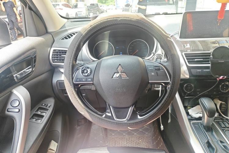 Used Mitsubishi Eclipse Cross 2019 1.5T CVT Two-Wheel Drive Dream Edition China VI Standard Steering Wheel