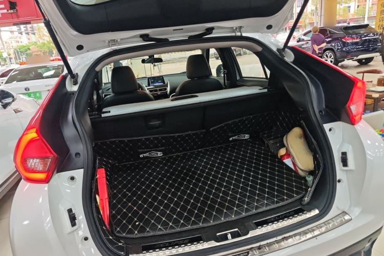 Used Mitsubishi Eclipse Cross 2019 1.5T CVT Two-Wheel Drive Dream Edition China VI Standard Trunk