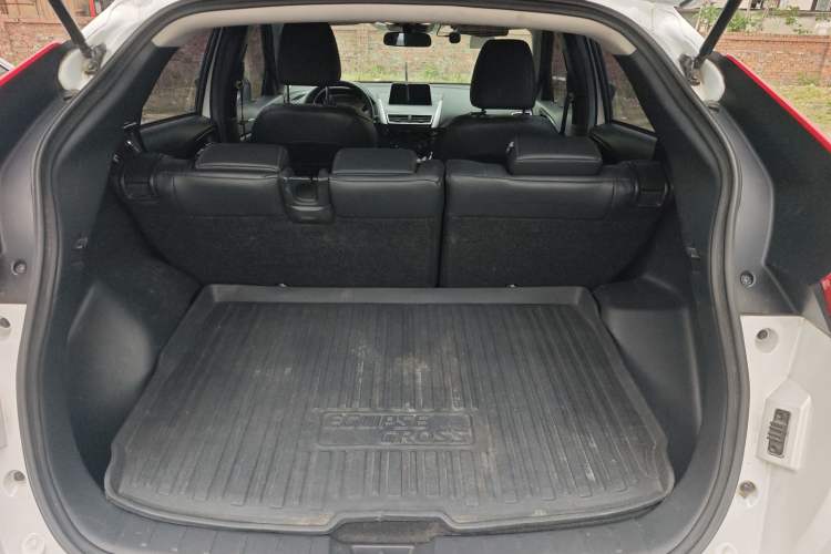 Used Mitsubishi Eclipse Cross 2019 1.5T CVT Two-Wheel Drive Belief Edition China VI Standard Trunk