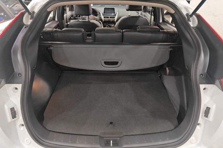 Used Mitsubishi Eclipse Cross 2019 1.5T CVT Two-Wheel Drive Dream Edition China VI Standard Trunk