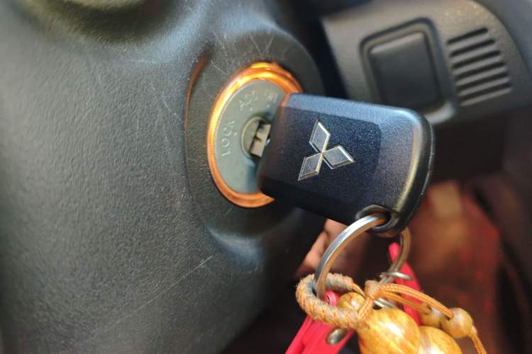 Used Mitsubishi Eclipse Cross 2019 1.5T CVT Two-Wheel Drive Fearless Edition China VI Standard Vehicle Key