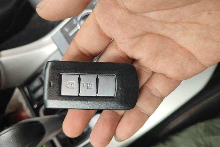 Used Mitsubishi Eclipse Cross 2019 1.5T CVT Two-Wheel Drive Dream Edition China VI Standard Vehicle Key