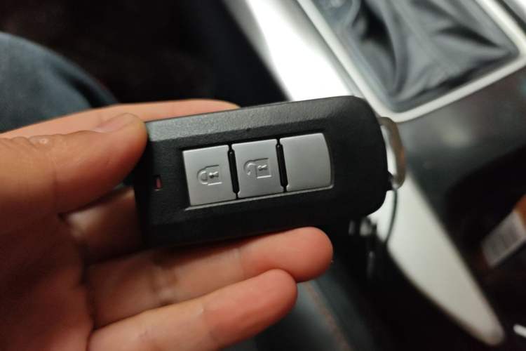 Used Mitsubishi Eclipse Cross 2019 1.5T CVT Two-Wheel Drive Dream Edition China VI Standard Vehicle Key