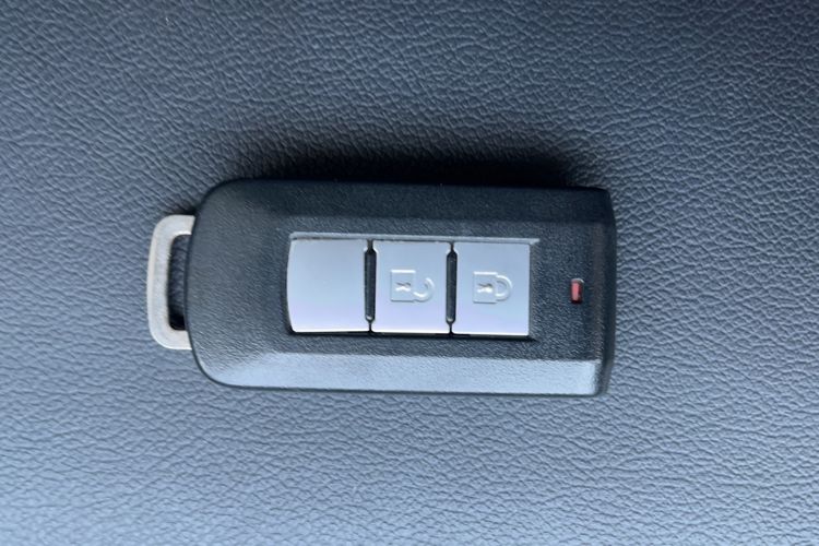 Used Mitsubishi Eclipse Cross 2019 1.5T CVT Two-Wheel Drive Dream Edition China VI Standard Vehicle Key