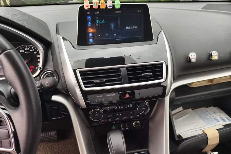 Used Mitsubishi Eclipse Cross 2021 1.5T CVT Two-Wheel Drive Belief Edition Audio And AC Panel
