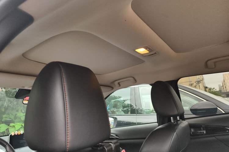 Used Mitsubishi Eclipse Cross 2021 1.5T CVT Two-Wheel Drive Belief Edition Headliner